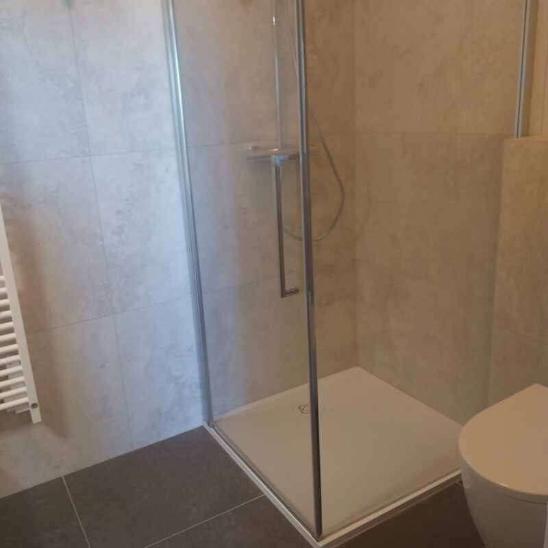 Betegelde badkamer met waterdichting