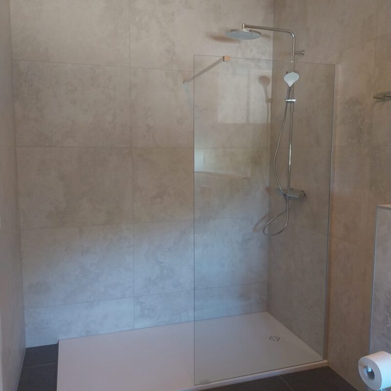 Douche waterdicht tegelwerken
